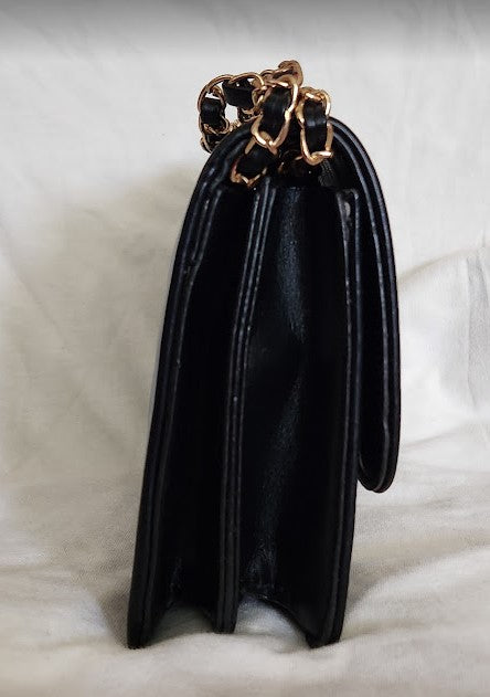 Park Avenue Quilted Shoulder Bag-Black