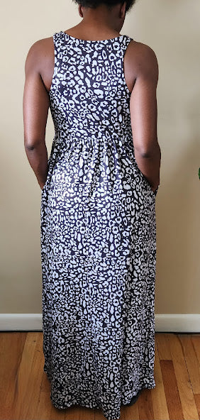 Pocketed Soft Gray Leopard Maxi Dress